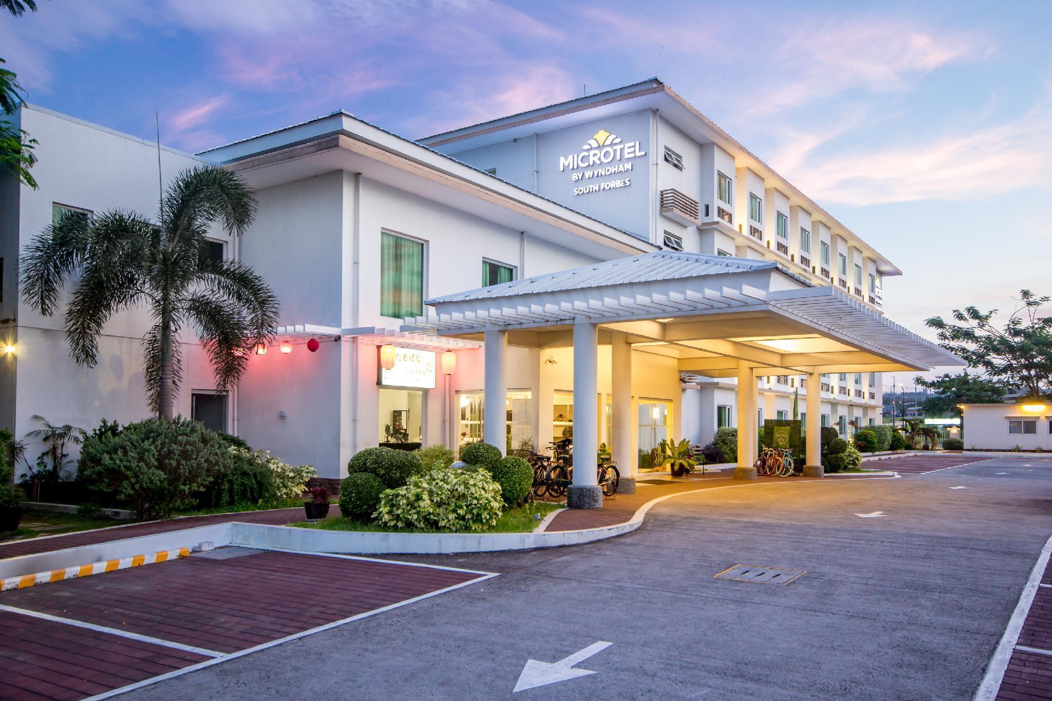 Microtel By Wyndham South Forbes Near Nuvali Santa Rosa Kültér fotó